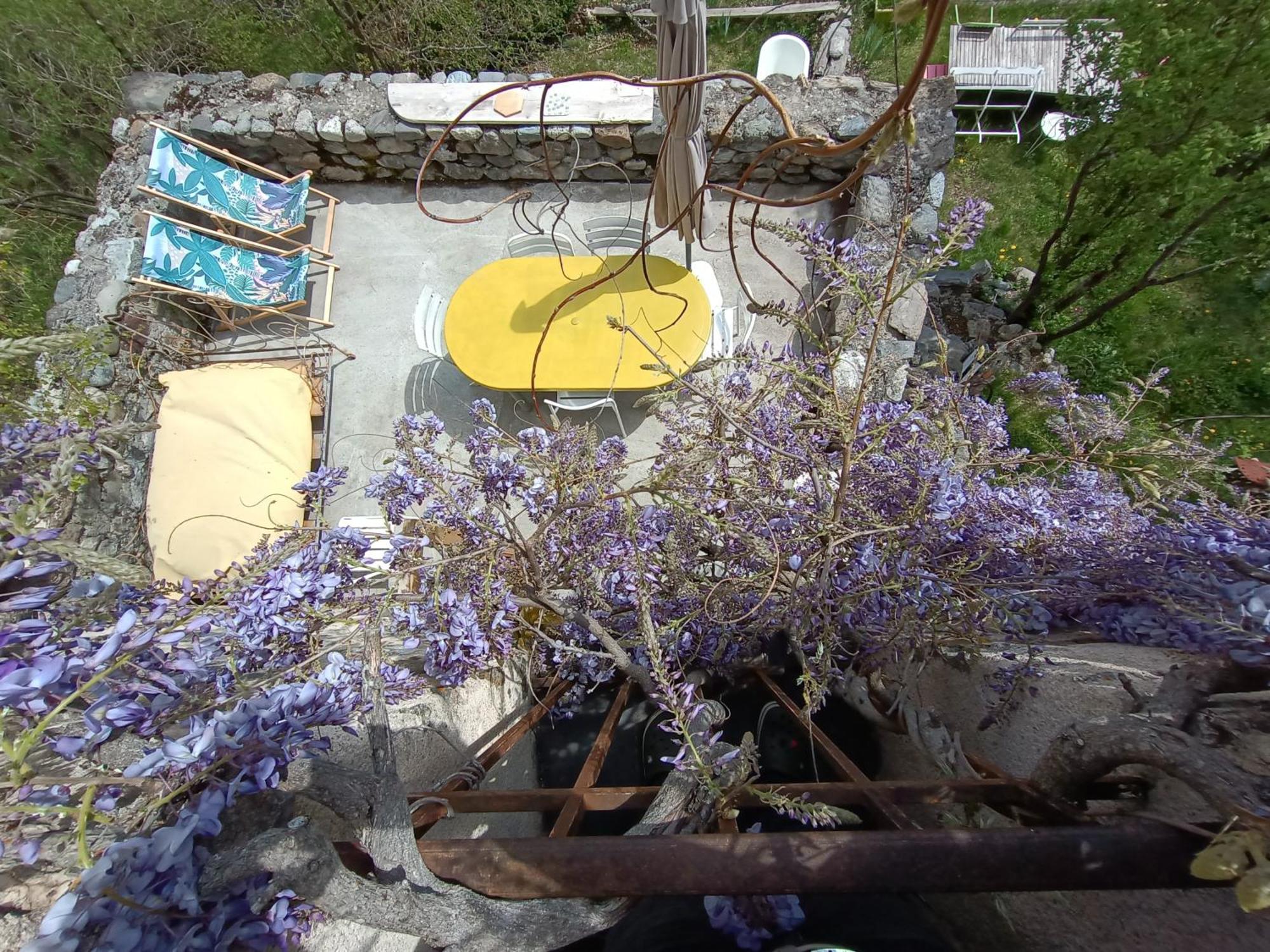 Chambre Ou Gite Dans Une Maison De Montagne - De Suzon A Zelie Entraigues  Quarto foto